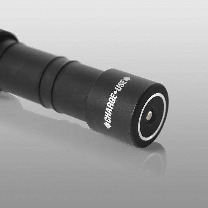 ARMYTEK Wizard Pro Magnet USB Multifunktonstaschenlampe kaltweiß oder warmweiß